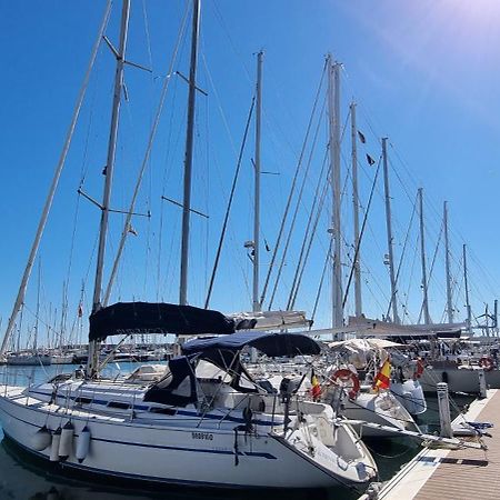 Autentico Velero En Valencia Exterior photo