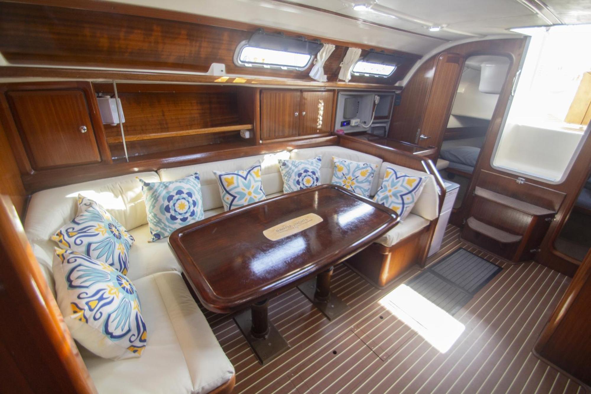 Autentico Velero En Valencia Exterior photo
